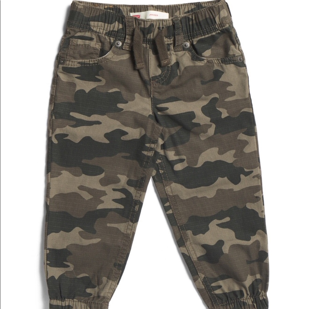 Levi’s Camouflaged Jeans